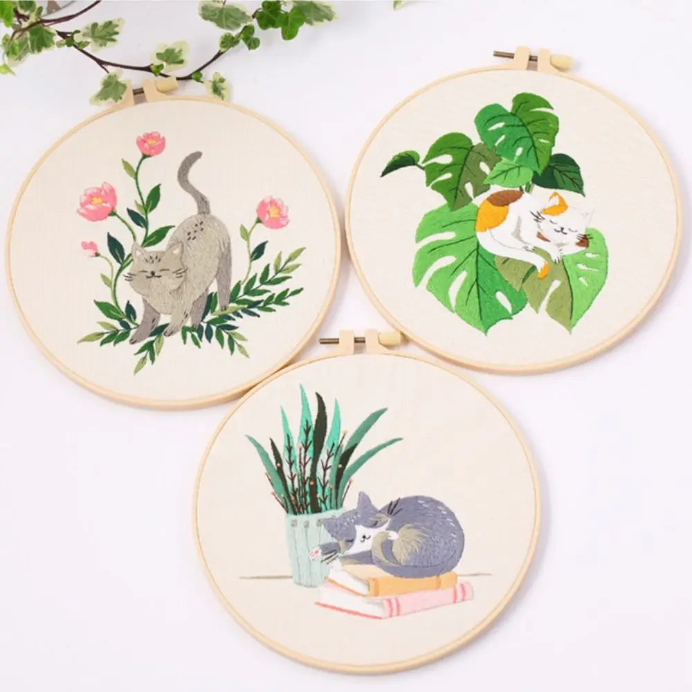 Sewing Supplies DIY Cat Embroidery Kit Colorful Handmade Cross Stitch Set Floral Patterns Hand-stitched Embroidery Set Adults